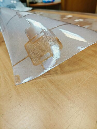 Изображение товара Защитное покрытие ПВХ толщина 1,5 мм, прозрачное с тиснением, прямоугольное, термостойкое