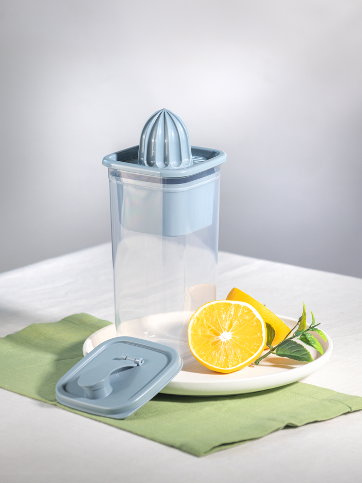 Кувшин с крышкой HOBBY LIFE TOWER синий 1500мл, с соковыжималкой и фильтром