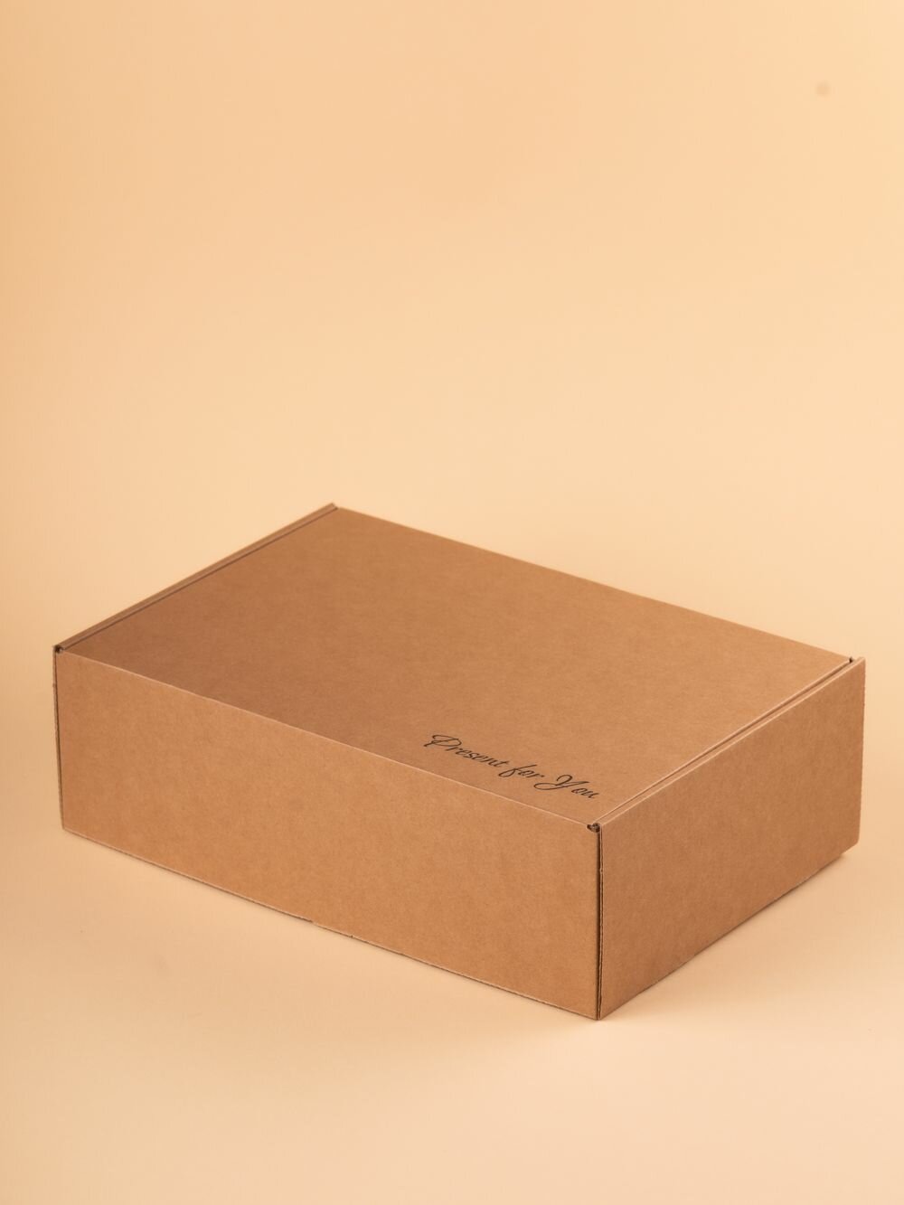 Подарочная коробка, подарочная упаковка, гофрокартон, 32 см x 22 см x 10 см — фото 1