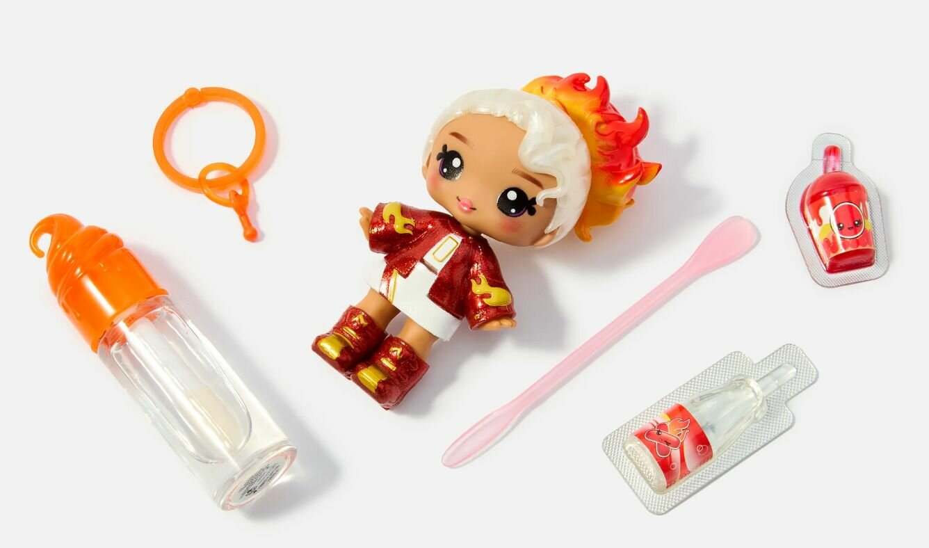 Кукла брелок с блеском для губ/Yummiland Эмбер Синнамон — фото 1