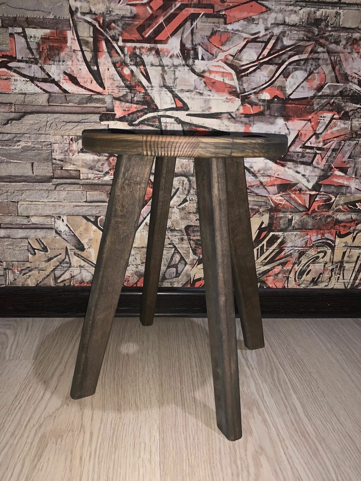 фото Табурет детский из дуба