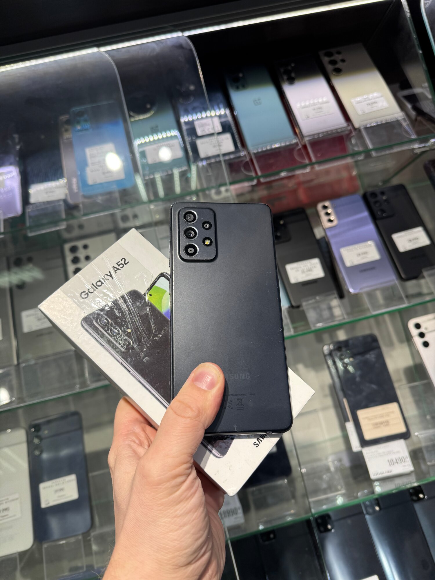 Смартфон Samsung Galaxy A52 6/128 ГБ, Dual SIM (nano-SIM), черный