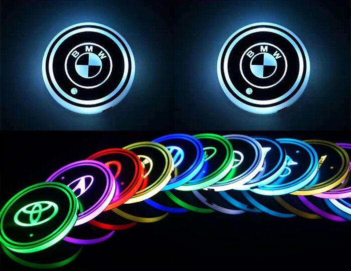 Светодиодная подсветка в автомобильные подстаканники с логотипом марки автомобиля BMW, комплект 2 шт.