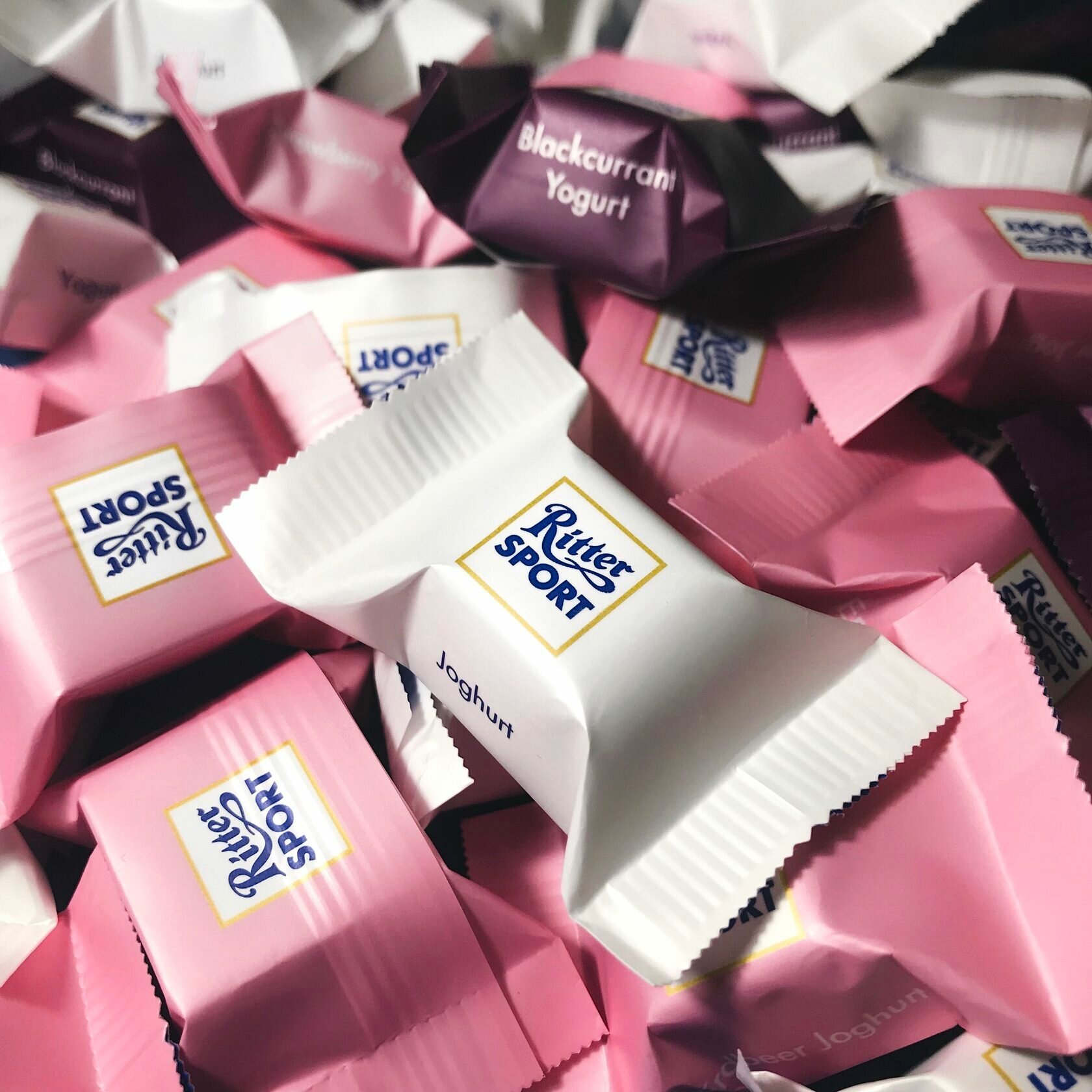 Набор мини-шоколадок Риттер Спорт Шоко Бокс Йогурт Микс / Ritter Sport Chocolate Box Joghurt Mix 176 гр (Германия)