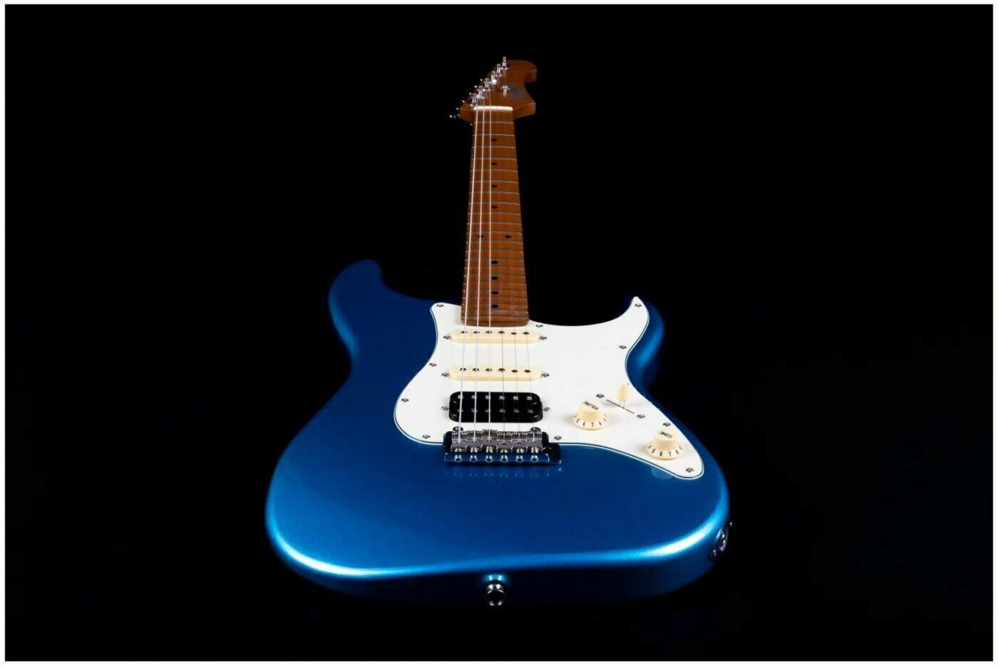 JET JS-400 - электрогитара Stratocaster