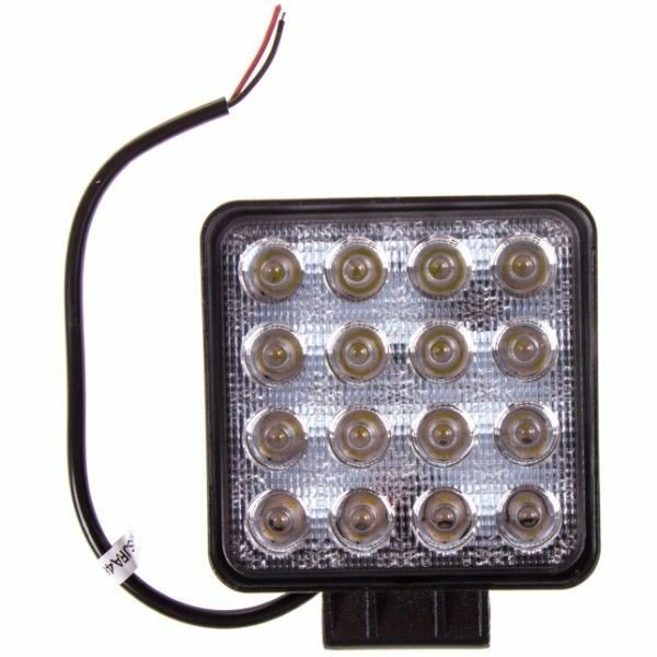Фара светодиодная OFF ROAD 107*107(126)*50мм квадратная 12V/24V 48W 6000К SKYWAY 16 диодов Ближний свет (S07201016)