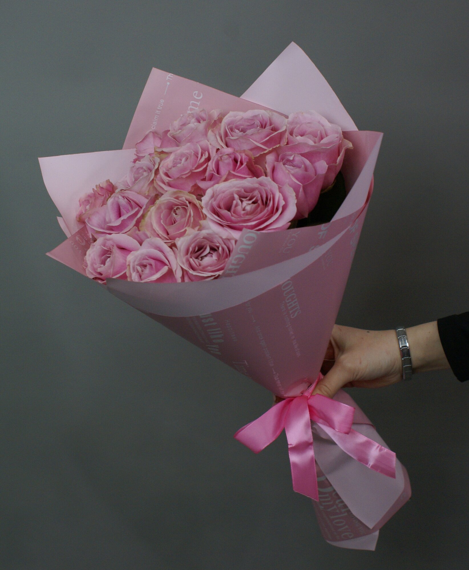 Розы розовые 23 штук 50 см "Пинк Аваланж" Россия(большой бутон)