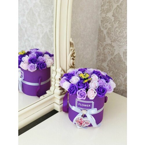 Искусственные цветы / Розы из мыла / Букет в коробке