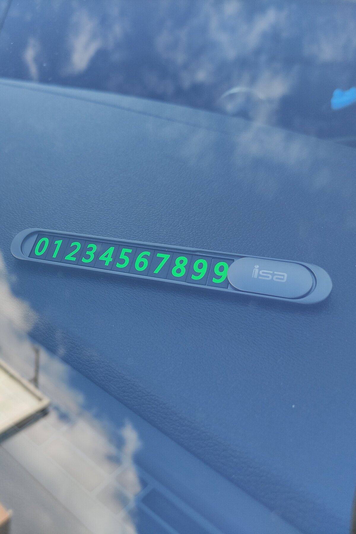 Автовизитка в салон с подсветкой цифр