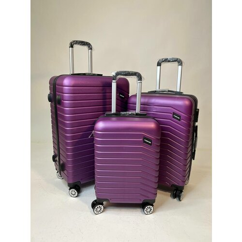 Набор пластиковых чемоданов на 4х колесах / S+M+L / Прочный и легкий чемодан ABS-пластик