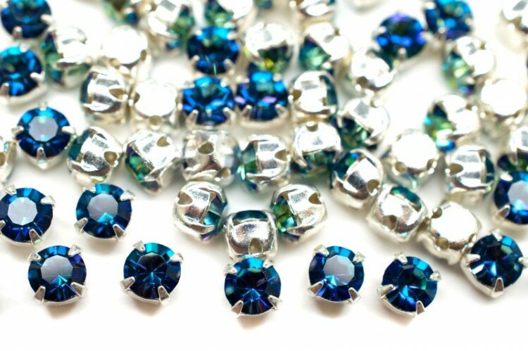 Шатоны Preciosa Maxima 4мм в оправе, цвет crystal BBl/silver, 63-012, 10шт