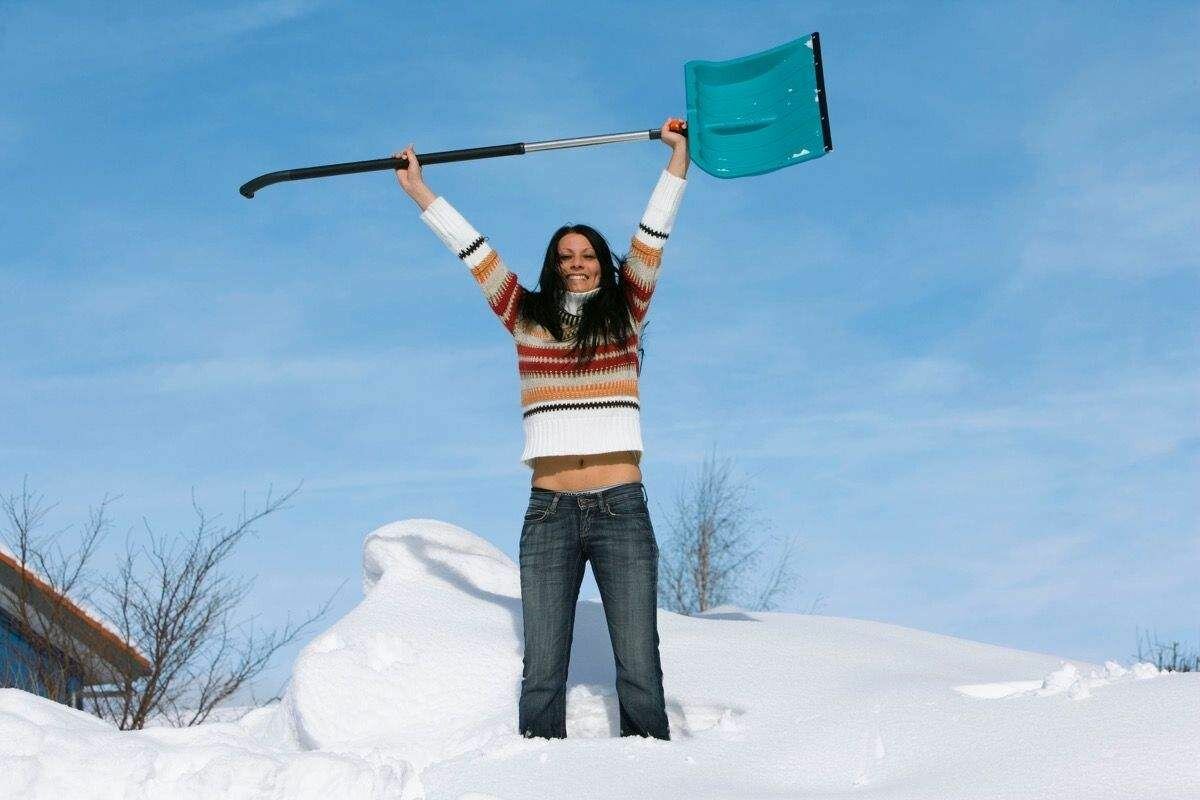 Лопата снеговая 360 мм х 420 мм (оцинкованная планка) цветная Малыш без черенка - фотография № 4