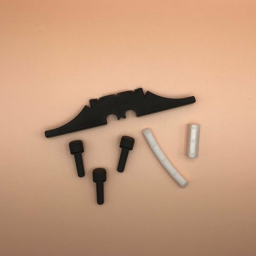 Набор струнодержателей для домры малой 3х струнной (прима) порожки белые имитация кости, мостик и кнопки - чёрные