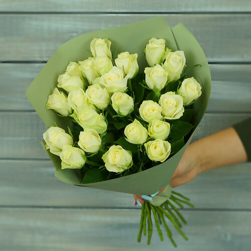 Изображение товара Монобукет Букет Маркет, 25 роз Кения, 40см, оберточная бумага, белый