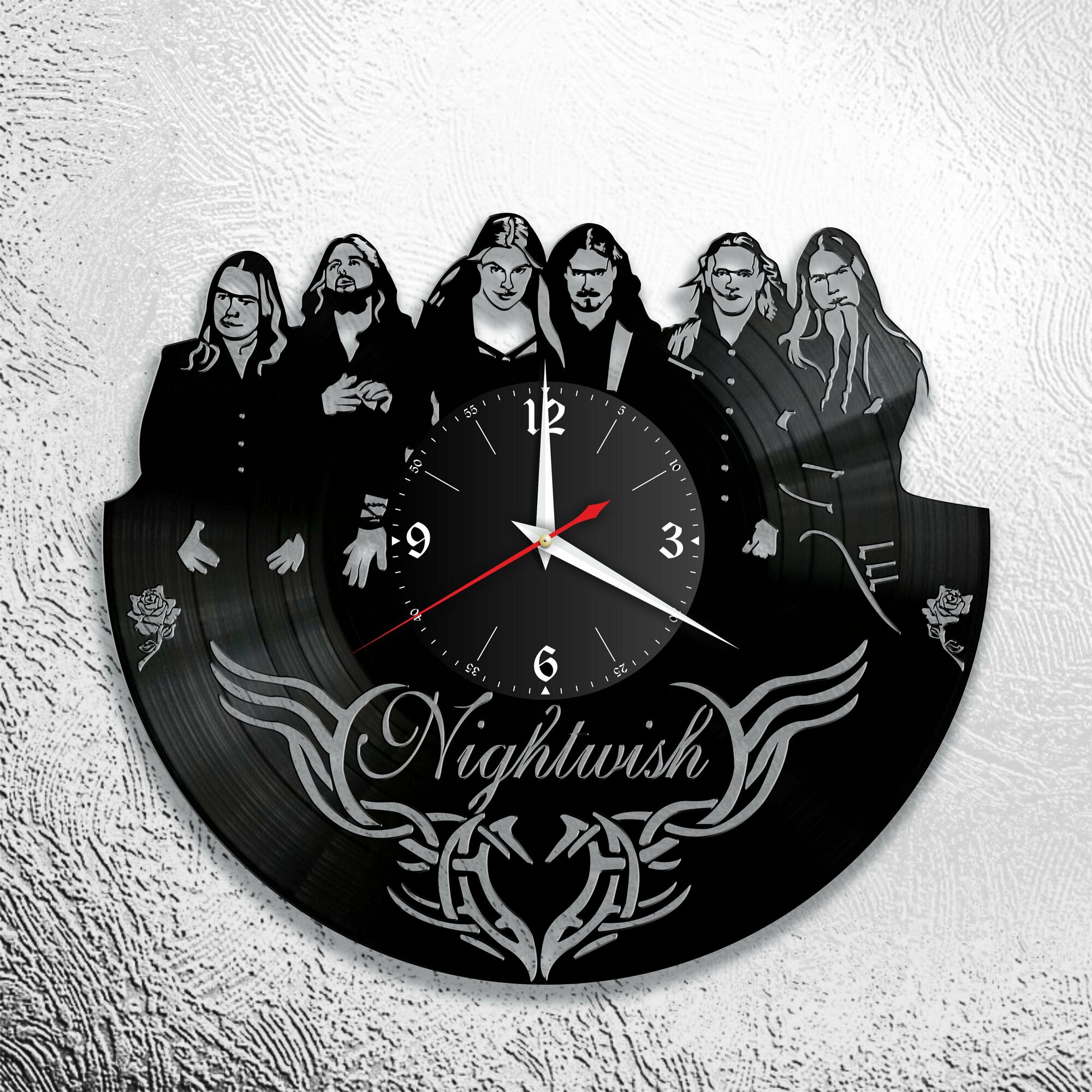 Настенные часы из виниловой пластинки с группой Nightwish