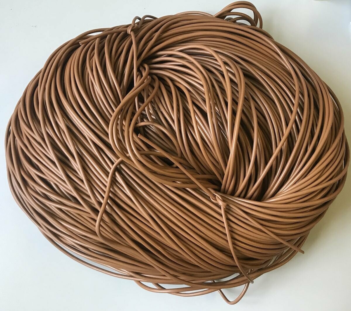 фото Кембрик-подвязка для растений 3мм. 360 метров