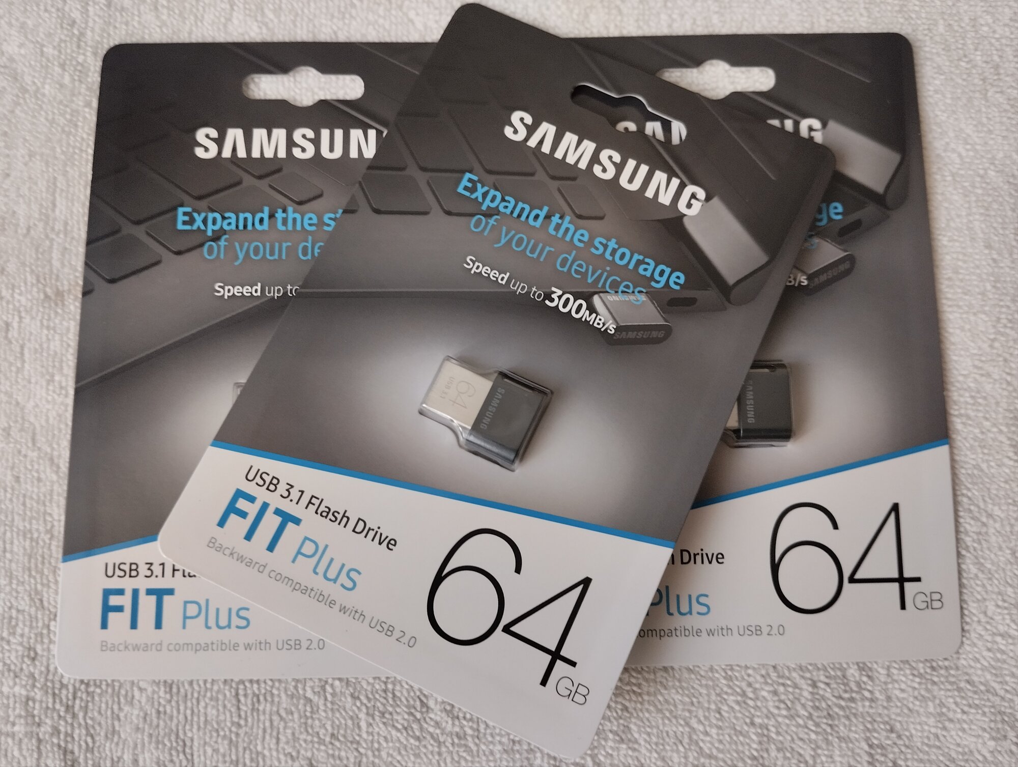 Флешка Samsung USB 3.1 Flash Drive FIT Plus 64 ГБ 1 шт черный. Оригинал.