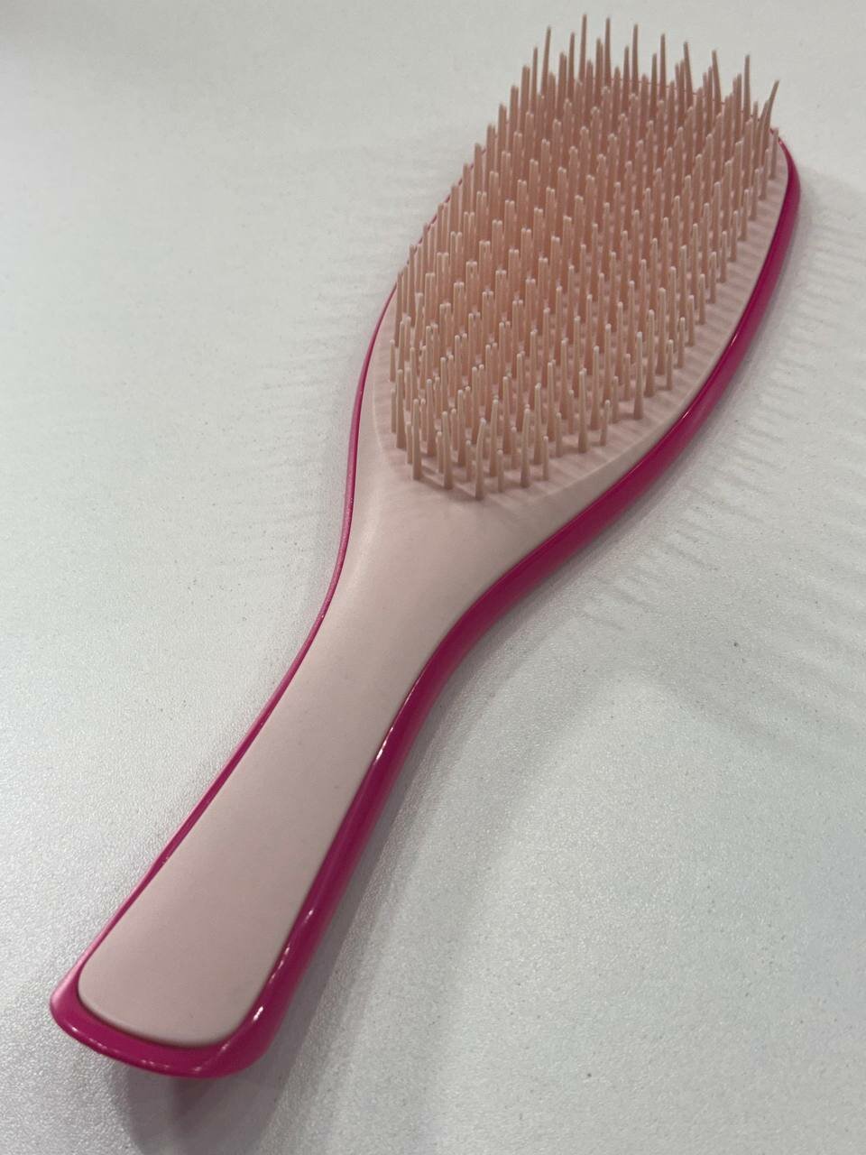 Расческа The Wet Detangler Brush, для влажных и вьющихся волос малиновая