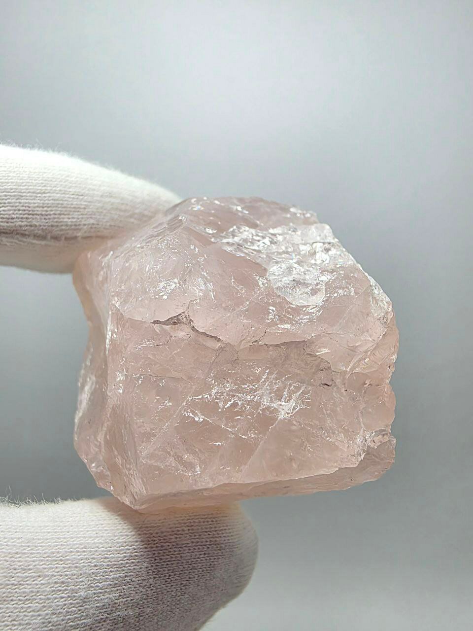 Розовый кварц 44 мм, 97 г