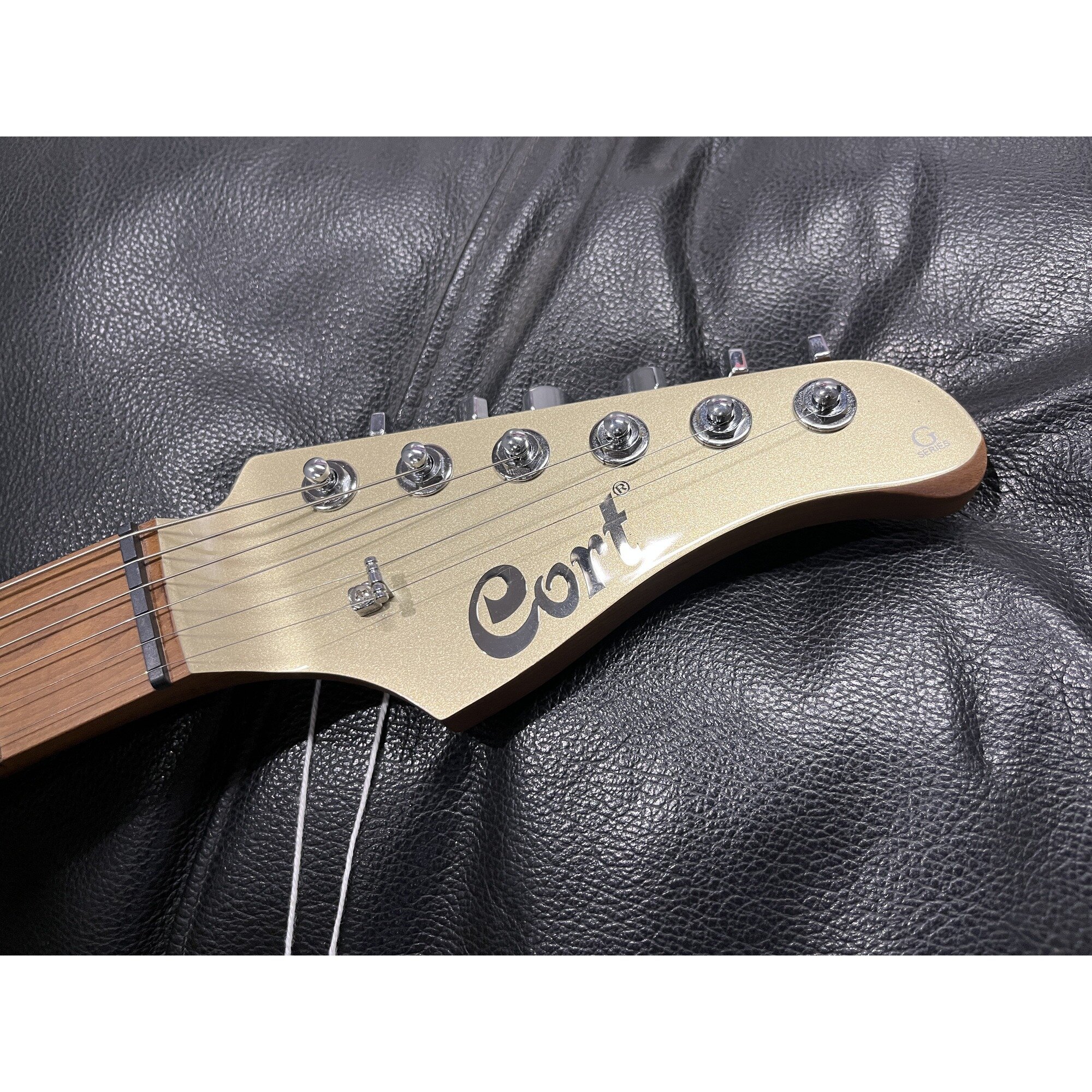 Электрогитара Cort G300-PRO-MGD — фото 1