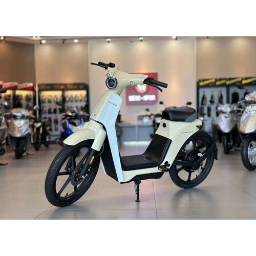 Honda Cub E
