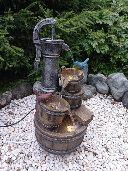 Колонка с ведром, фонтан садовый каменный, 62*36*31 см. Насос и LED подсветка. - фотография № 8