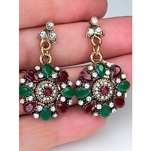 Серьги с подвесками , рубин синтетический, корунд, кристаллы Swarovski, изумруд синтетический, размер/диаметр 40 мм, зеленый, красный