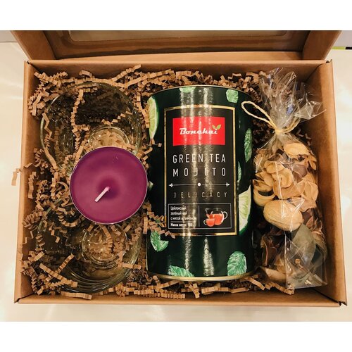 Подарочный набор Bonchai (черный чай с саусепом, 2 елочных шарика 2 ароматизированные свечи, 2 термо кружки)