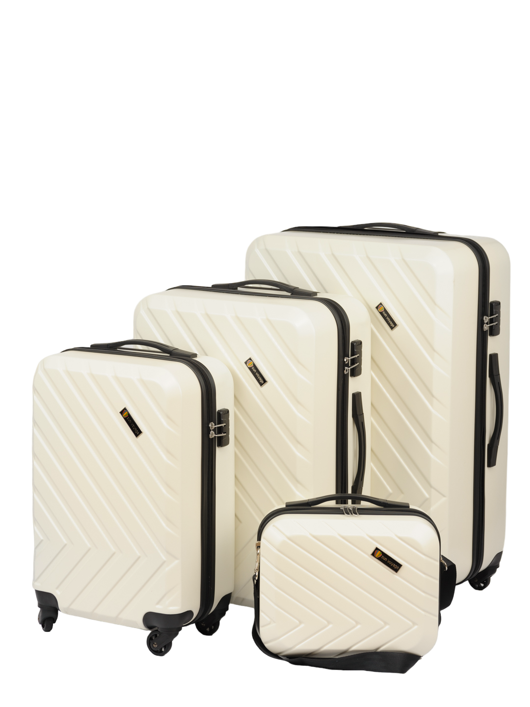 Комплект чемоданов Sun Voyage 