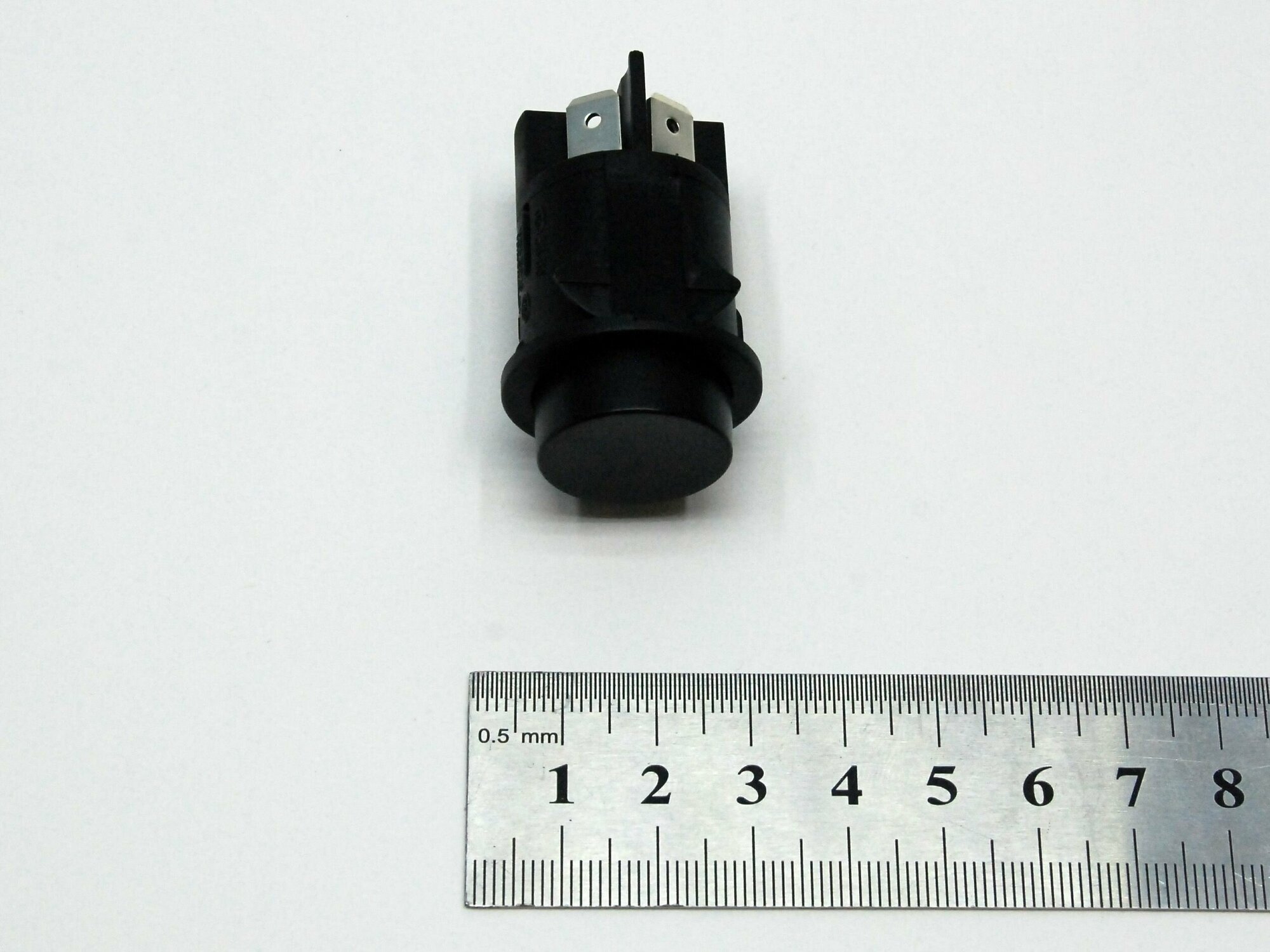 Выключатель нажимной двухполюсной (без фиксации, черный, 2NO, 250 В, 16 А, 25 мм)