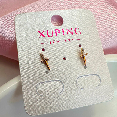 Серьги пусеты XUPING JEWELRY Серьги-гвоздики Кинжалы, циркон, золотой