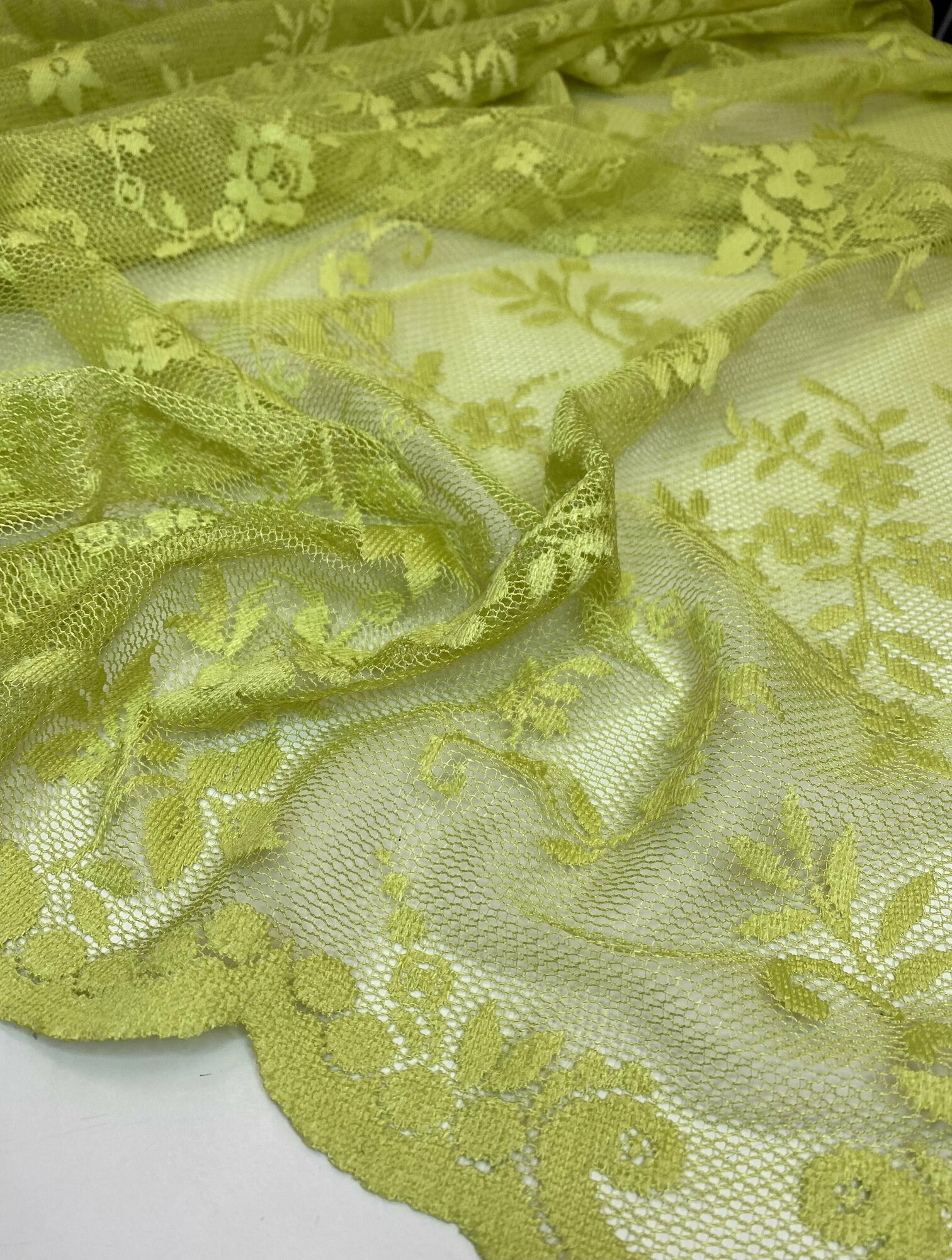 Ткань гипюр-сетка ажурная, коллекция "Fabiana" цвет лимонный, высота 320см