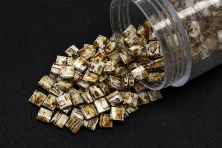 Бисер японский MIYUKI TILA #4512 канареечный желтый, непрозрачный пикассо, 5 грамм