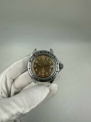 Подводные наручные часы с глубиномером