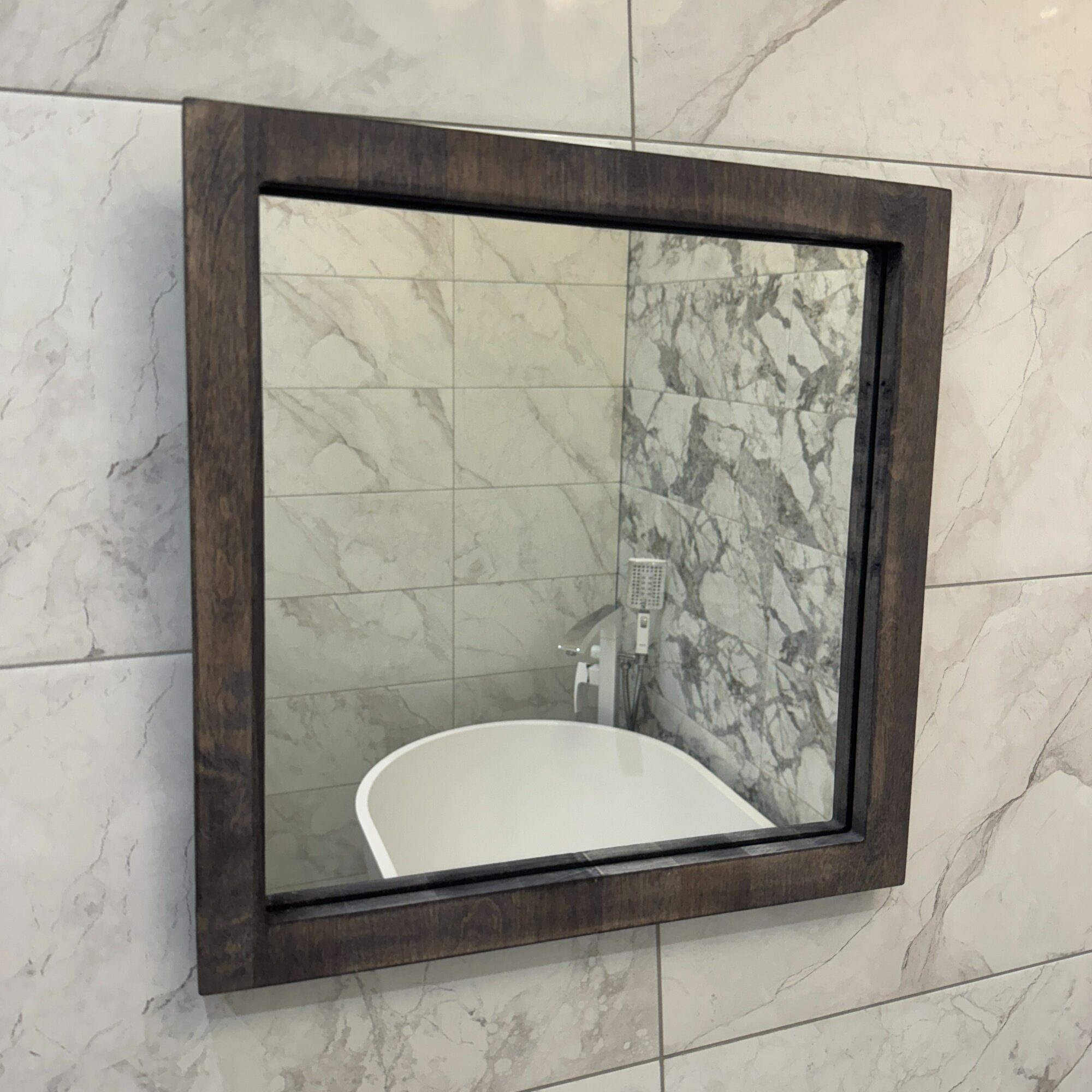 фото Зеркало настенное в ванную, Briola, квадратное в раме, 48,5х48,5 см, цвет серый Эбони, берёза