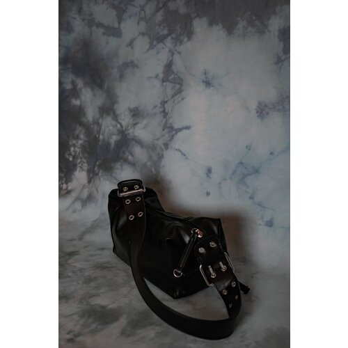 фото Сумка багет fend young черная повседневная муж купил