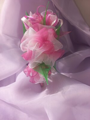 Ободок для девочки с розовыми розами ручной работы