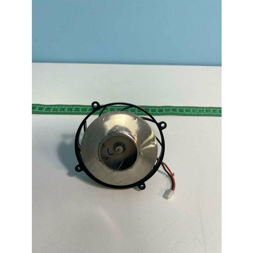 Redmond RV-RW001S-DV двигатель с крыльчаткой в сборе для робота-мойщика RV-RW001S 1245₽