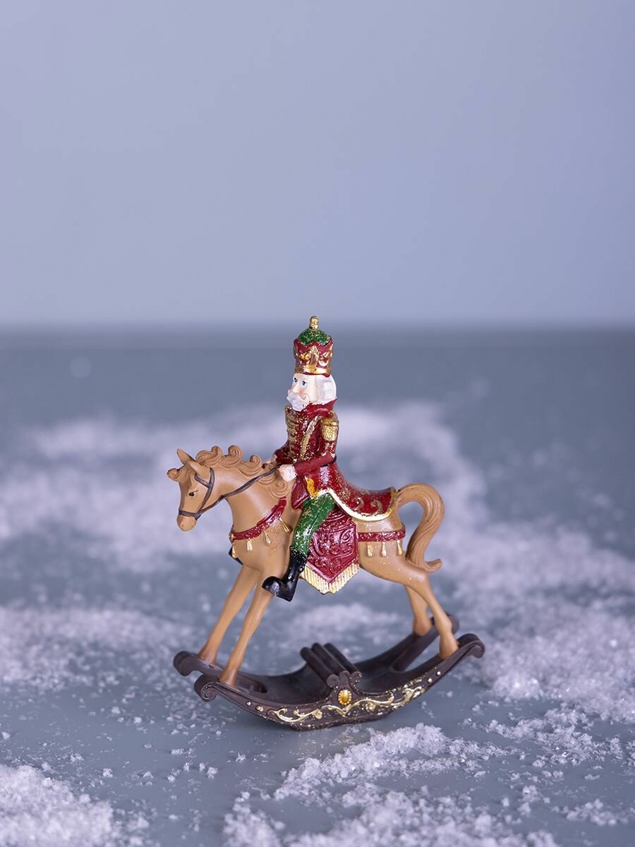 Статуэтка Lefard "Щелкунчик", 11 х 4,5 х 14,5 см, полистоун, новогодняя фигурка — фото 1