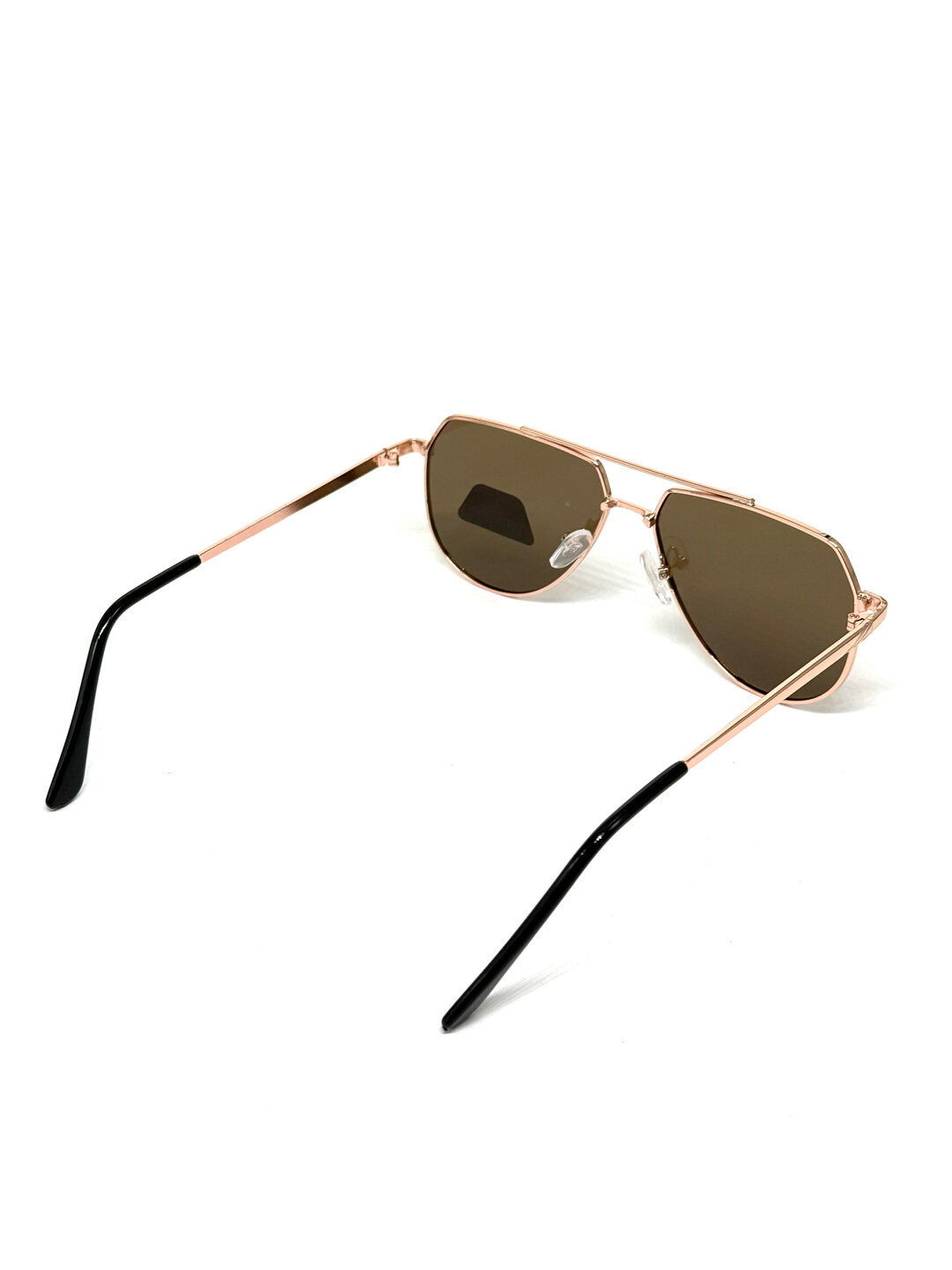 Солнцезащитные очки — фото 1