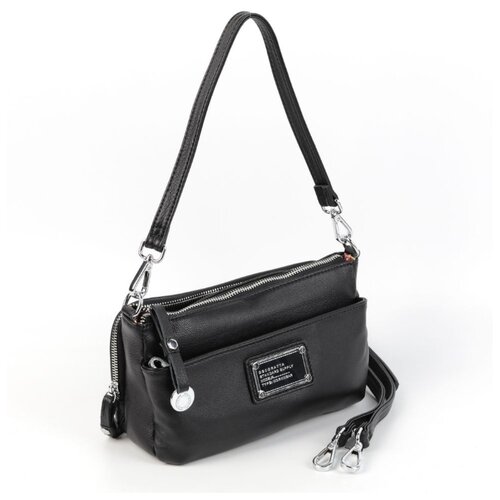 фото Женская кожаная сумка decoratta