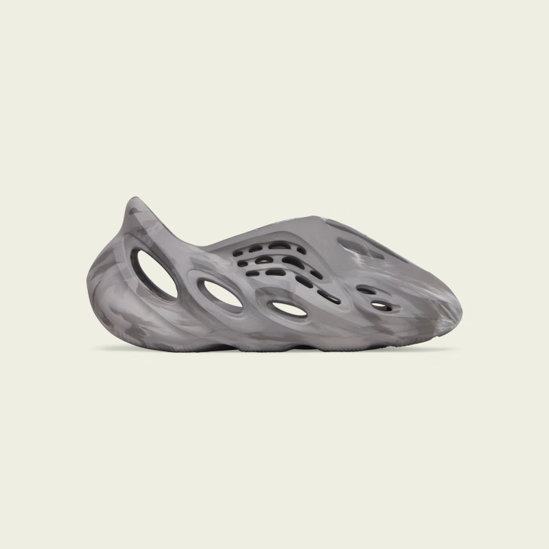Adidas Yeezy Foam Runner Cement Gray Unisex Yeezy Perforated Shoes IE4931, UK Size 5, EU Size 38 — фото 1
