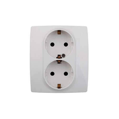 ЭРА 12-2104-01 розетка 2X2P+E Schuko со шторками, 16A-250В, IP20, 12, белый Б0014699 (100 шт.)