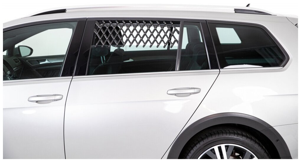 Автомобильная решетка Trixie Ventilation Lattice XL, черный - фотография № 7