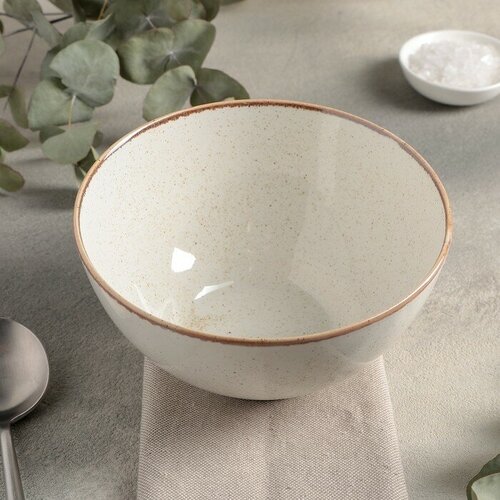 Салатник фарфоровый 700 мл, d=16 см, цвет бежевый