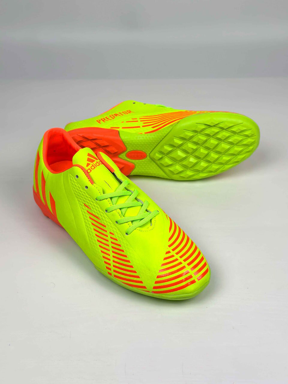 Сороконожки adidas, размер 40, зеленый