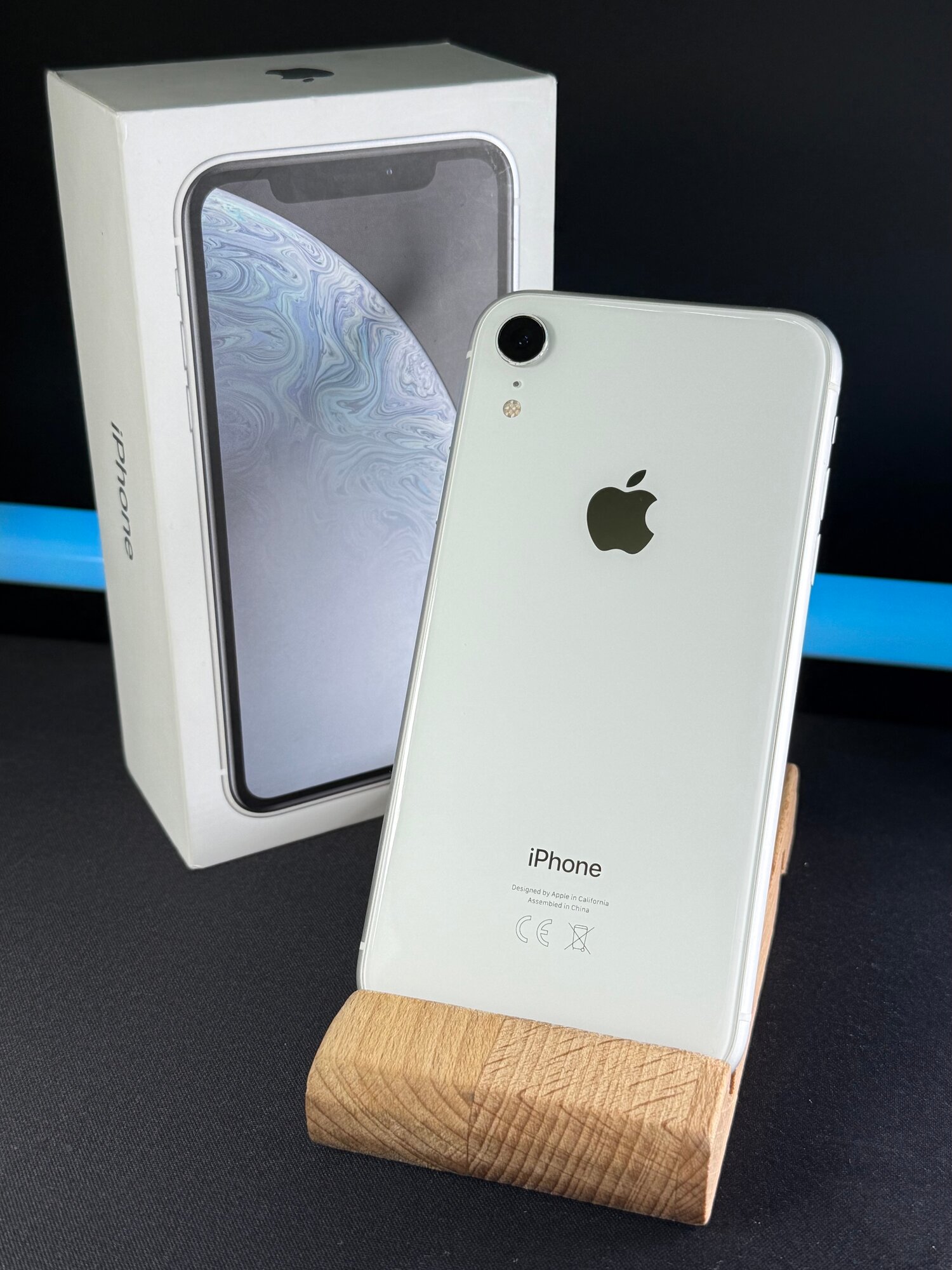 Смартфон Apple iPhone Xr, 64gb, White, RU, nano SIM + eSIM