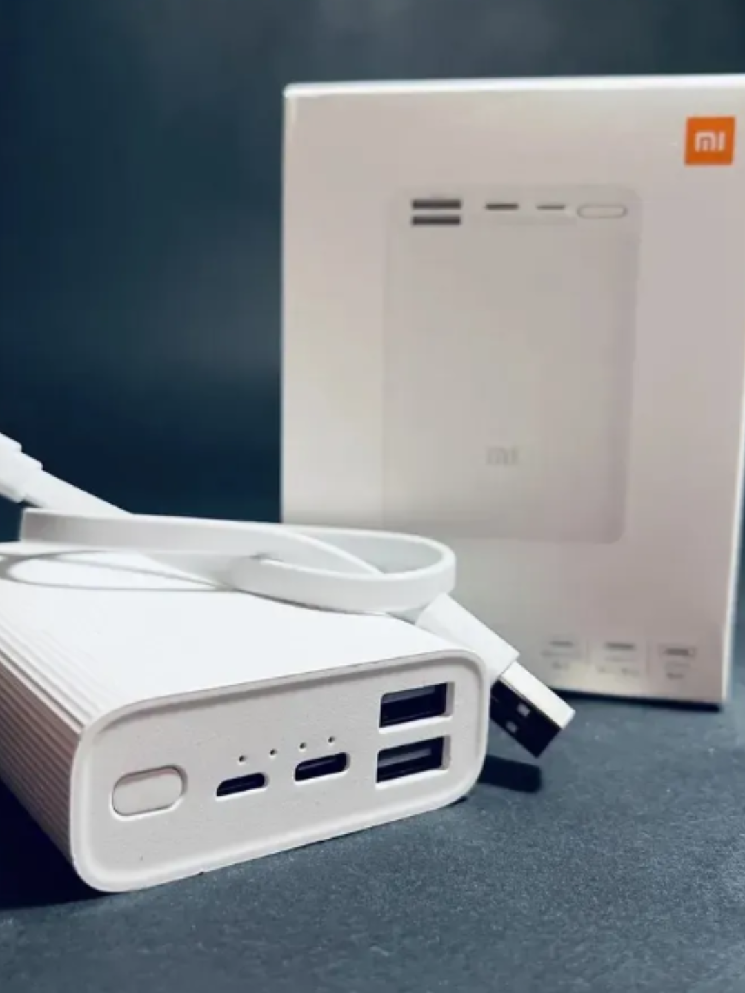 MaxCharge 10 000 мАч — внешний аккумулятор с быстрой зарядкой
