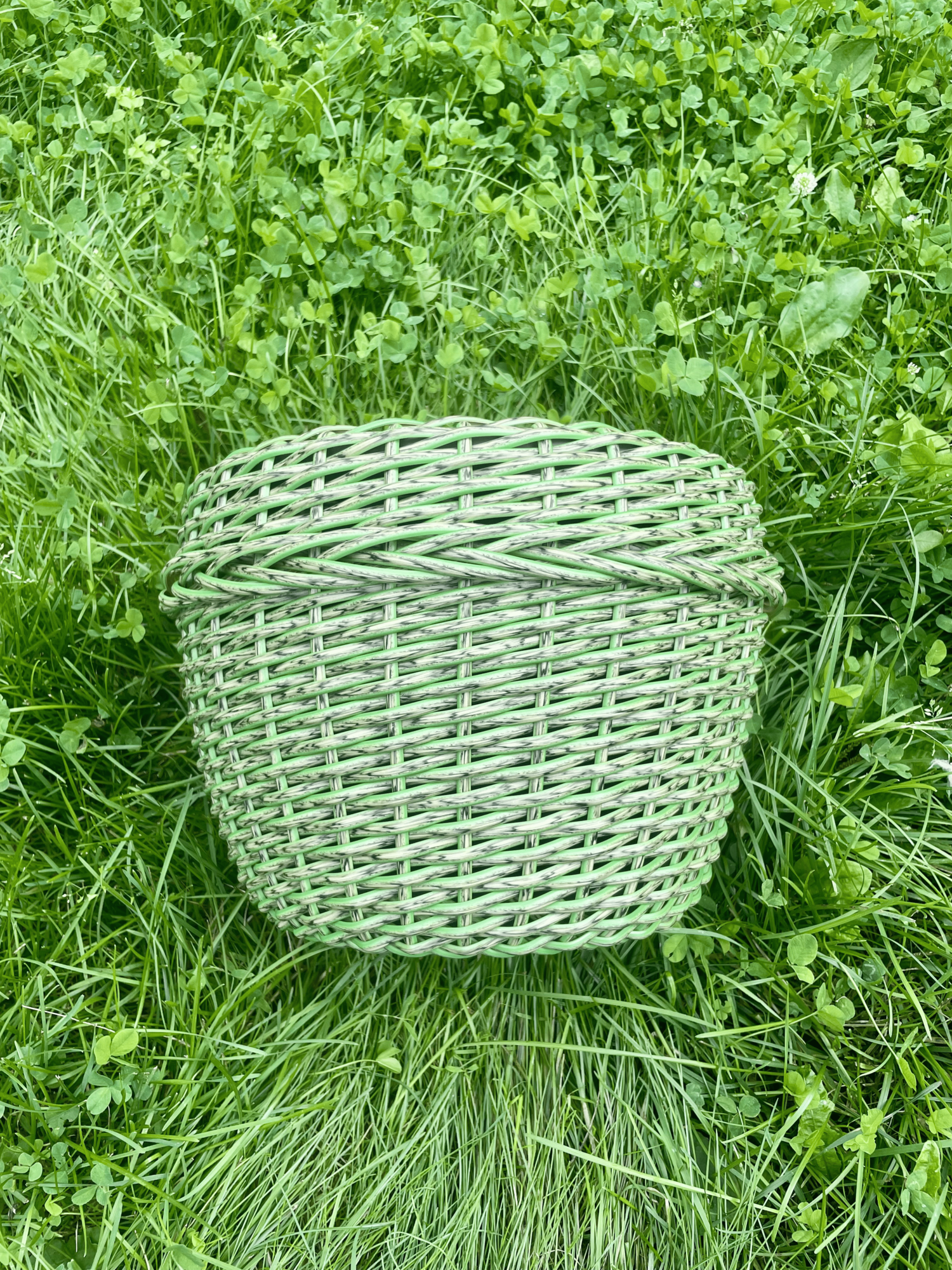 Кашпо из ротанга 12 л. Цвет лобио, размеры 36*36*28. С дренажными отверстиями.