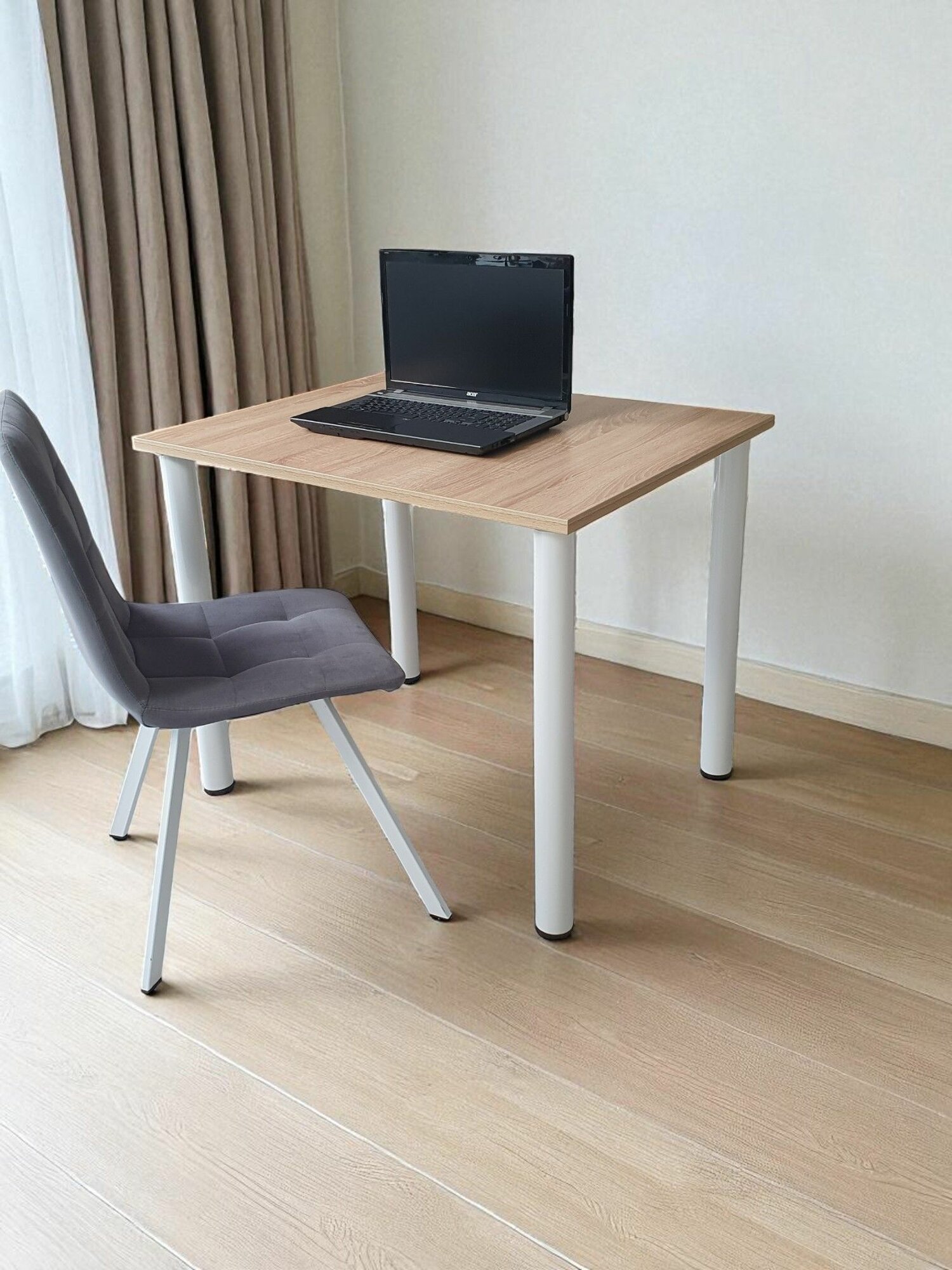 Стол компьютерный/ цвет столешницы Дуб Сонома, 90*70 см. Ножки белые.